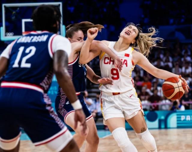 LOL赛事官网-女篮惨败22分小组垫底 金兰巴黎凋零出线岌岌可危