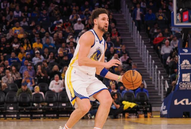 英雄联盟官网直播-2年4800万都不要？自负的汤普森正向联盟边缘滑落