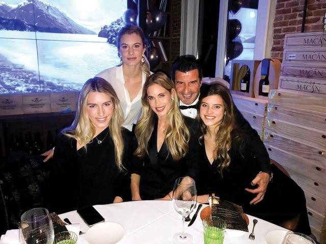 菲戈仨闺女美艳如花 大女儿跟西班牙国王表弟拍拖