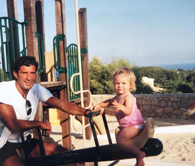 菲戈仨闺女美艳如花 大女儿跟西班牙国王表弟拍拖