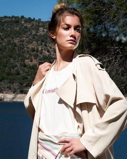 菲戈仨闺女美艳如花 大女儿跟西班牙国王表弟拍拖