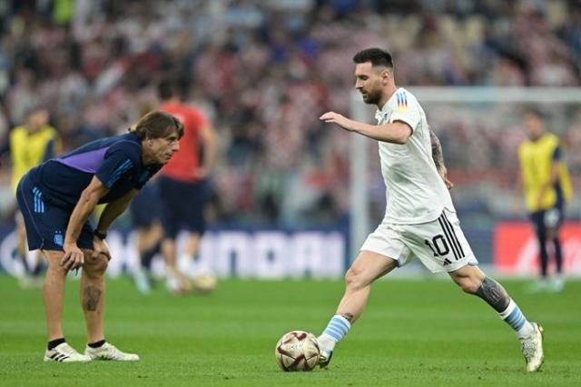 1670957210509005513.jpg 注册入口-【世界杯】梅西传射 曼城前锋2球 阿根廷3比0进决赛