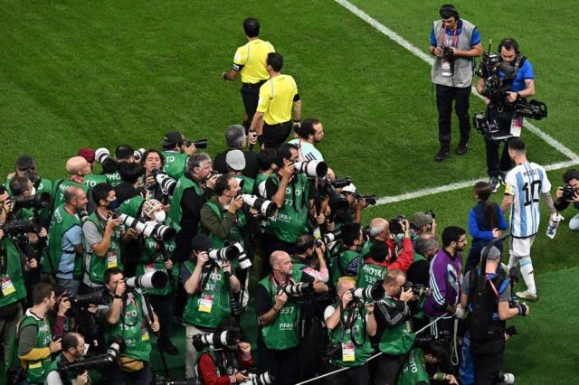 1670958672765028577.jpg 注册入口-【世界杯】梅西传射 曼城前锋2球 阿根廷3比0进决赛