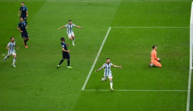 1670972900975085627.jpg 注册入口-【世界杯】梅西传射 曼城前锋2球 阿根廷3比0进决赛