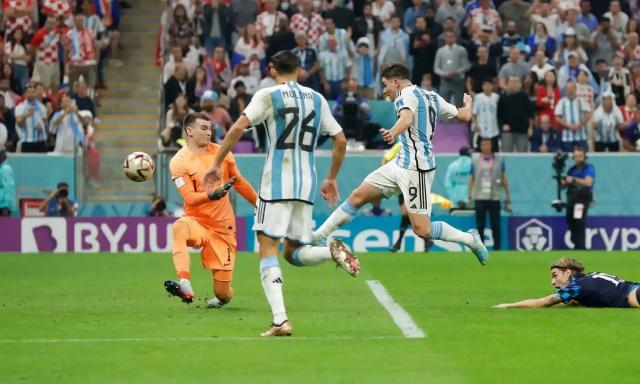 1670973357033057381.jpg 注册入口-【世界杯】梅西传射 曼城前锋2球 阿根廷3比0进决赛