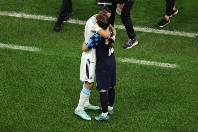 1670971585129018252.jpg 注册入口-【世界杯】梅西传射 曼城前锋2球 阿根廷3比0进决赛