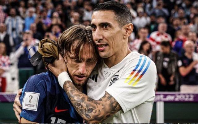 1670971736187040399.jpg 注册入口-【世界杯】梅西传射 曼城前锋2球 阿根廷3比0进决赛